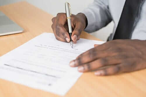signing a will estate planning documents lawyer queensland